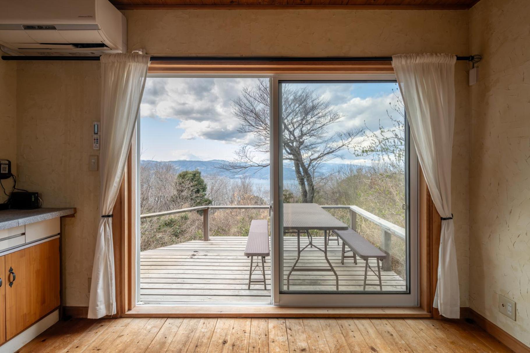 Oceanic House Tamatebako Chalet